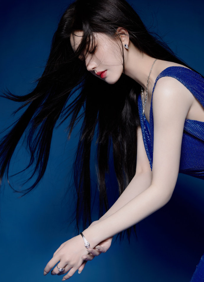 在线真实双人插画动漫